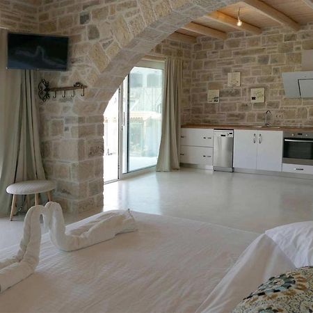 Villa Selini Luxury Apartment マタラ エクステリア 写真